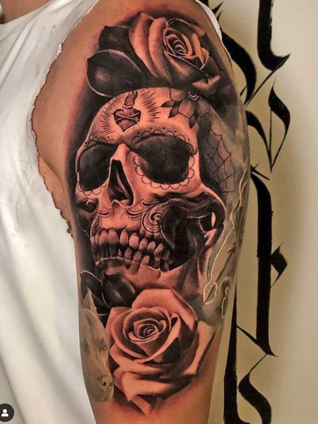 Maui tattoo artist Dre6