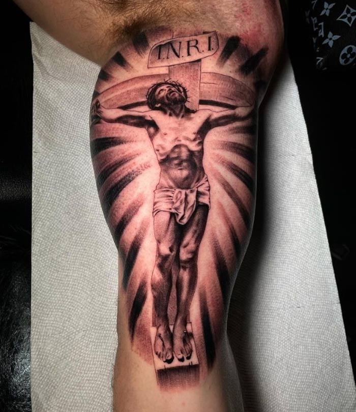 Maui jesus cross crucifix tattoo